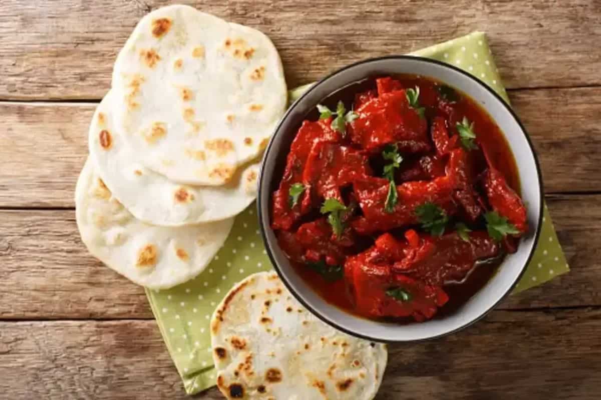 Maharashtra Day 2024: 7 Spiciest Veg And Non-Veg Dishes