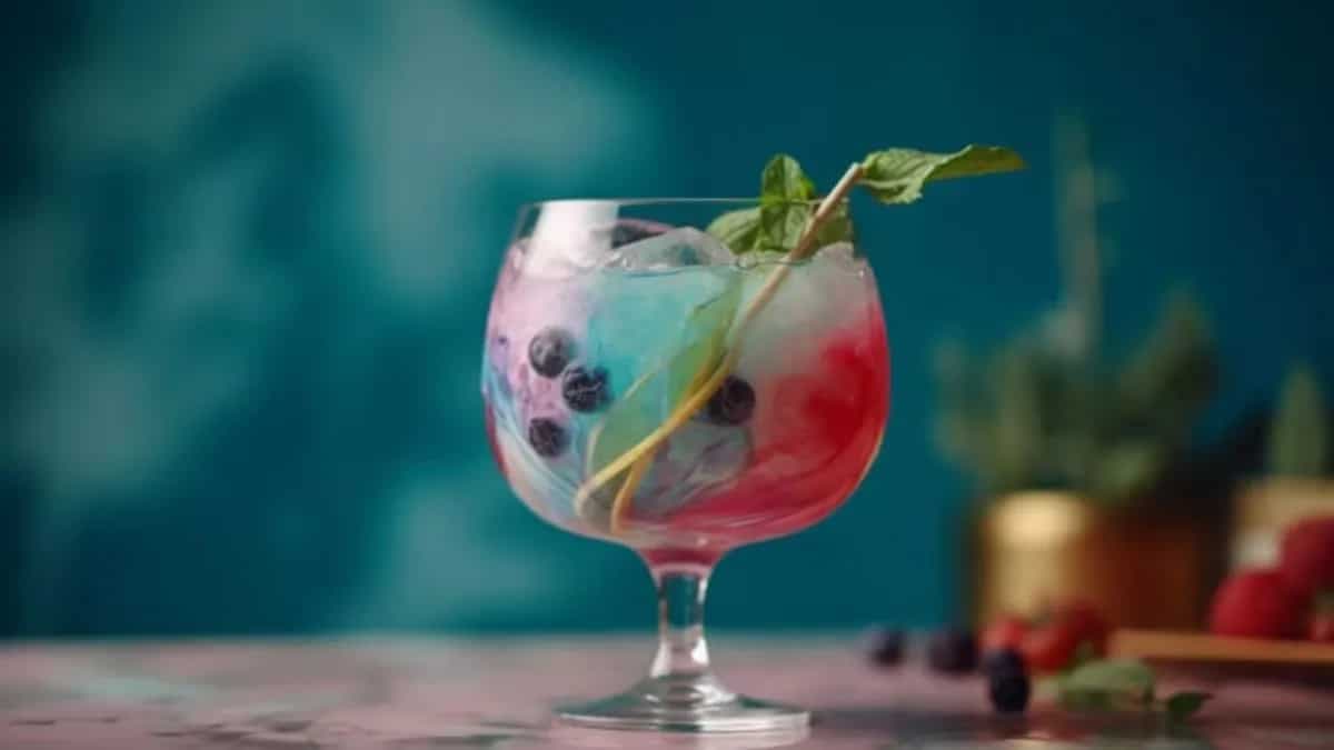 Experts Share Secrets To Crafting & Pairing Gin Cocktails