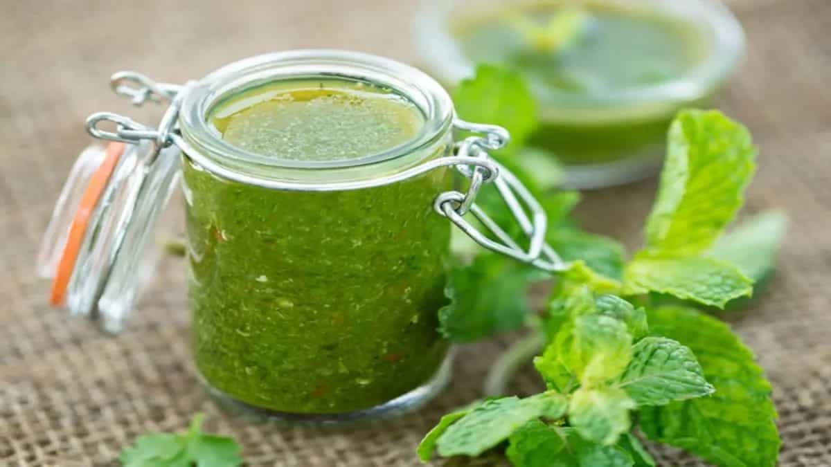 Indian Chaat Sauces 101: 6 Must-Try Chaat Sauce Recipes 