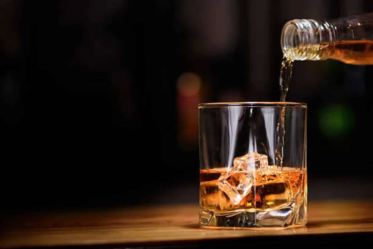 7 Different Types Of Whiskey Varieties You Need To Try