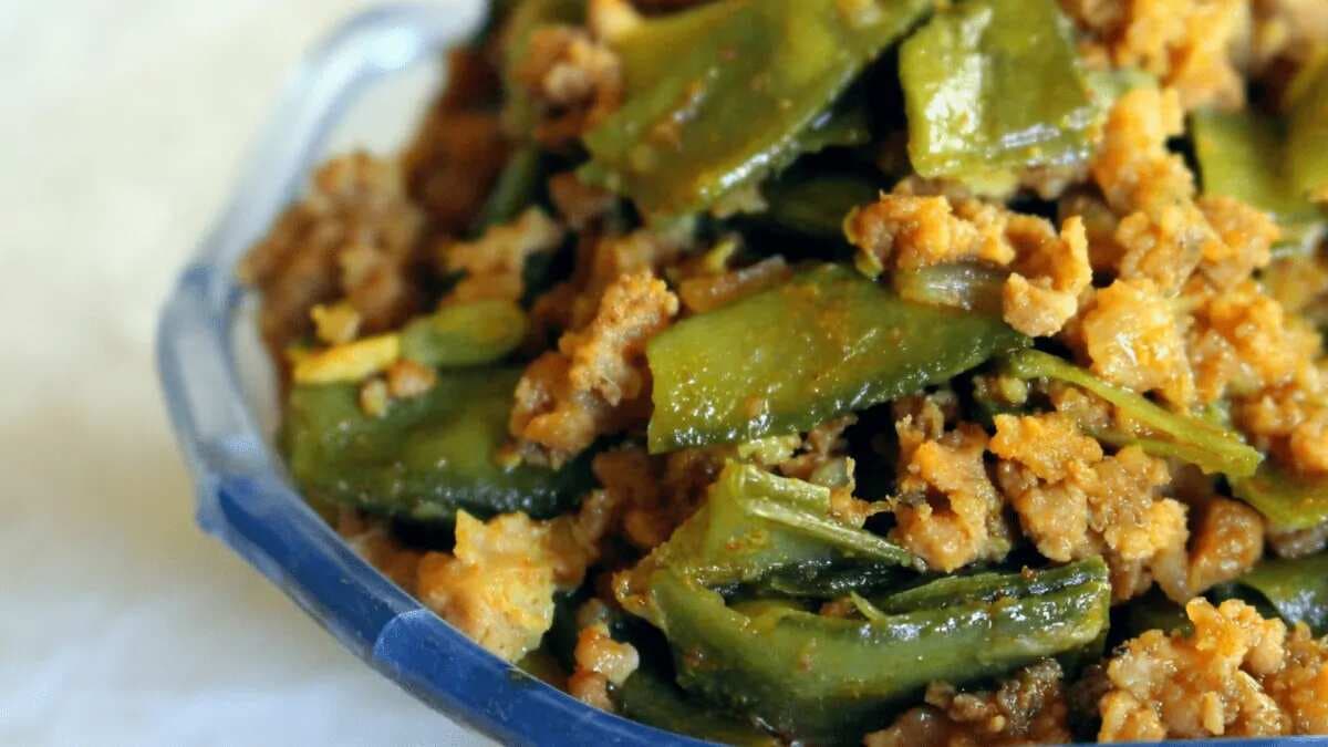 Broad Beans Keema Curry: Telegu-Style Spicy & Quick Side Dish