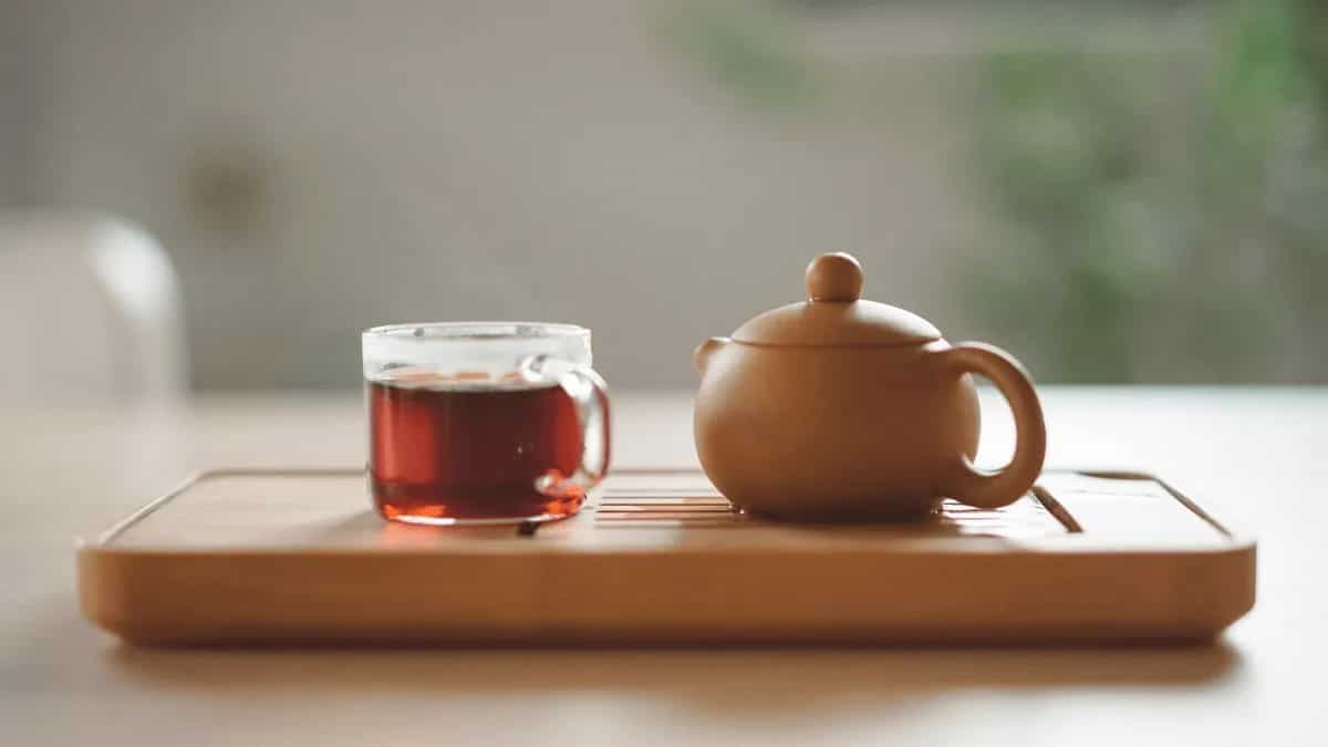 Seven Herbal Teas To Soothe Your Throat