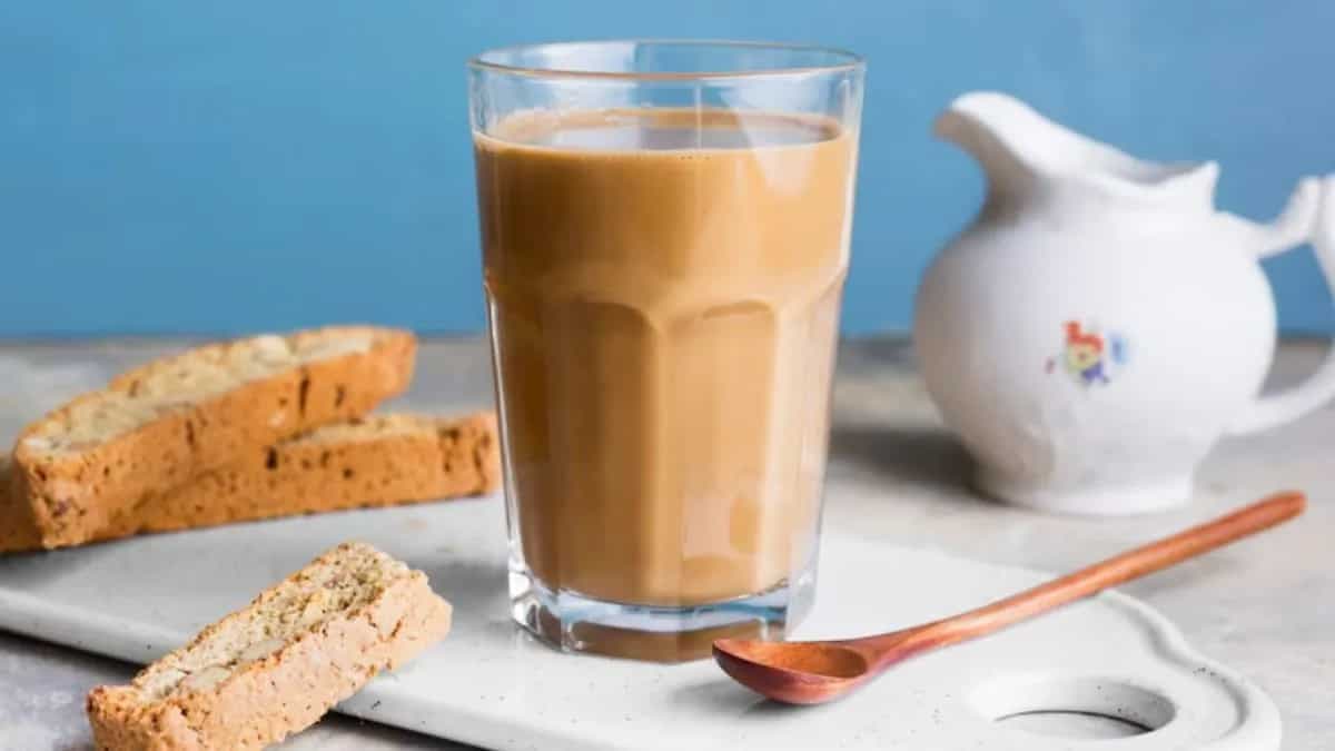 Nutritionist Weighs In On How And When To Drink Chai