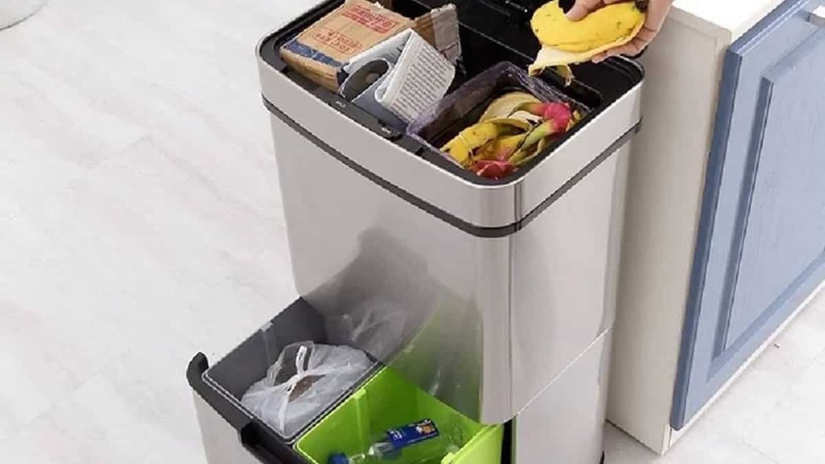 7 Tips On How To Clean Trash Cans And Dustbins For Kitchen
