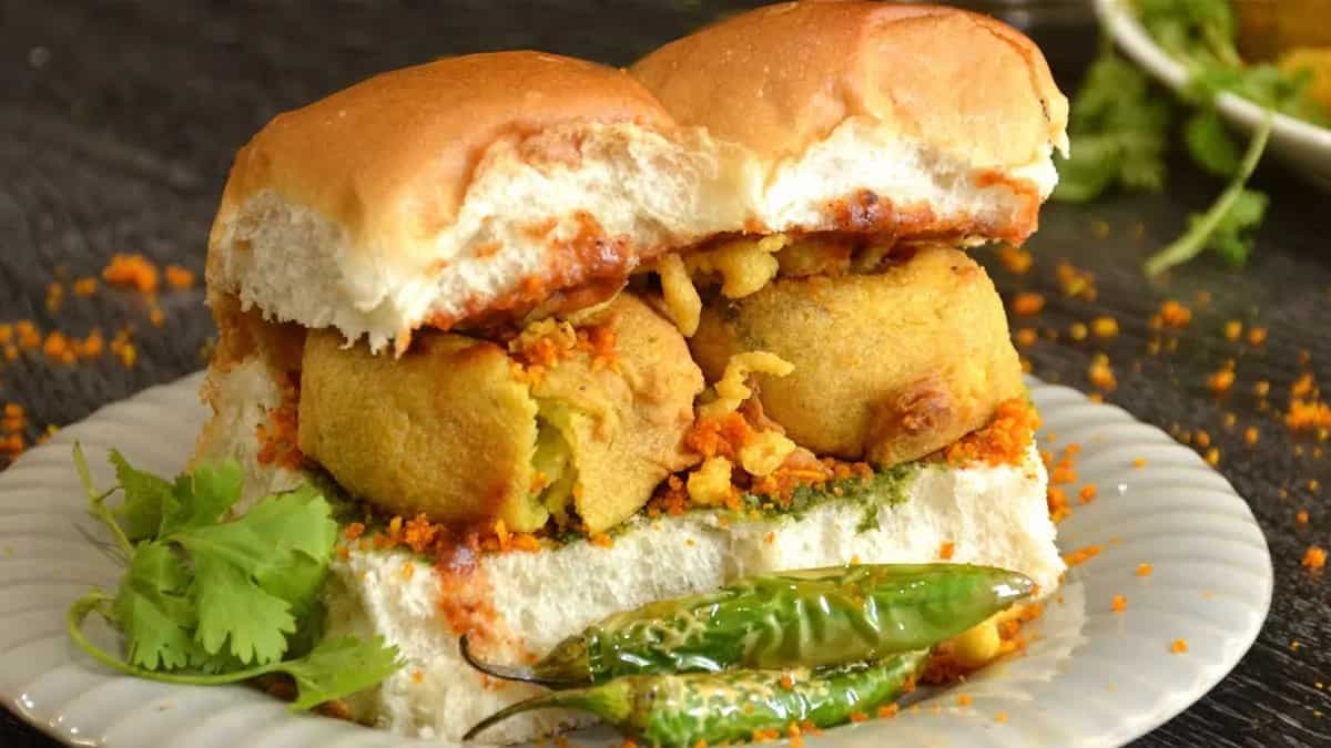 5 Classic Breakfast Dishes From Maharashtra That Have Our Heart