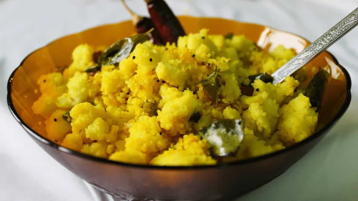 Tikhat Mithacha Saanja: A Maharashtrian Take On Upma