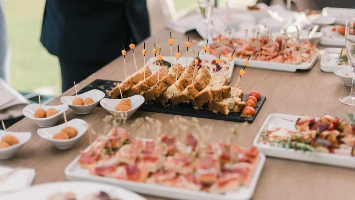 Pro Party Tips To Make Any House Gathering Feel Special And Warm