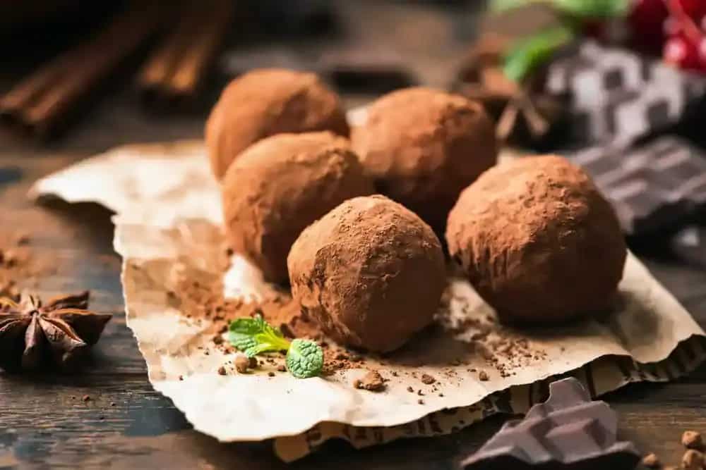 6 Ways To Perfect Chocolate Truffles At Home