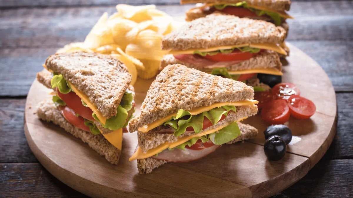 7 Types Of Healthy Sandwiches For Cozy Winter Mornings