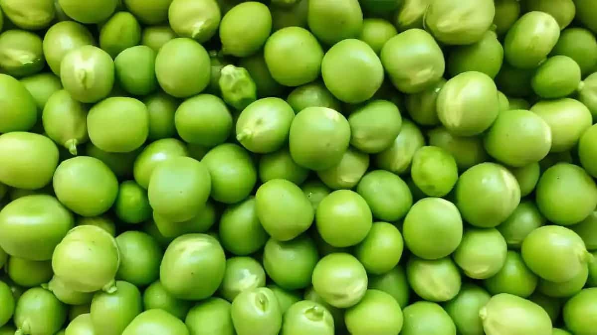 Nutritionist Leema Mahajan Shares The Right Way To Freeze Peas