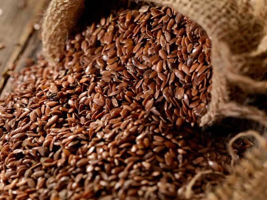 Discover The Health Benefits Of Adding Flaxseeds To Your Meals