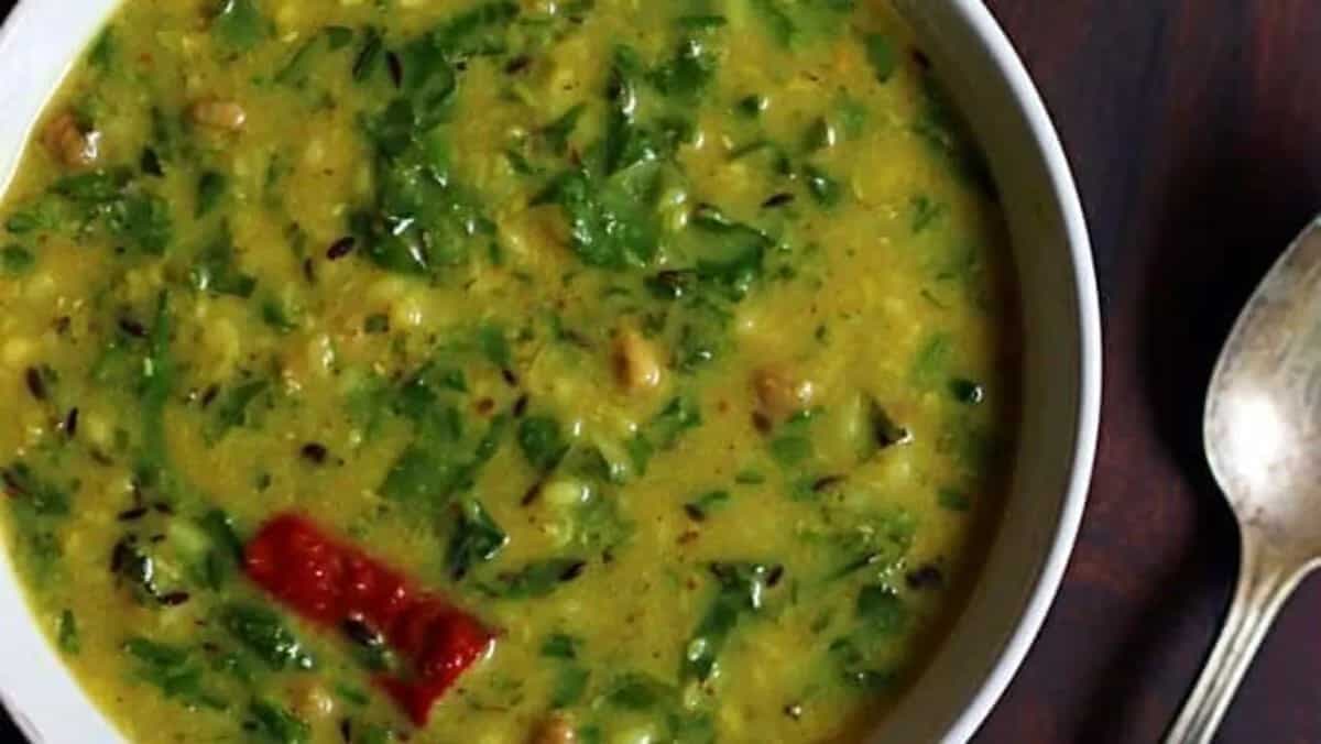 7 Regional Spinach Dishes Across India That Are A Must Try