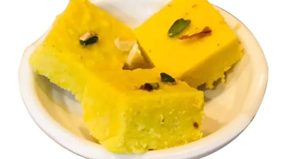 Tips To Make Authentic Gujarati Kopra Pak At Home