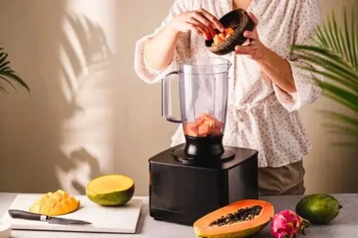 Blender Blunders: 5 Foods You Should Never Blend In A Blender