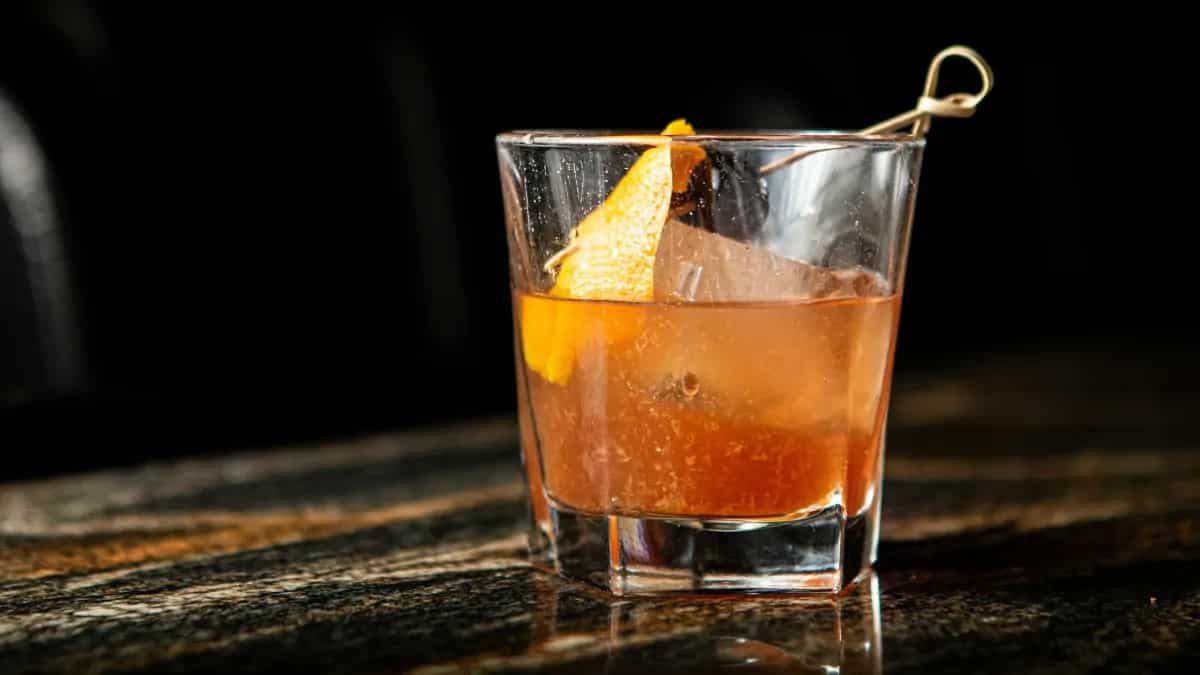 Love An Old Fashioned? Try These 5 Whiskey-Based Drinks