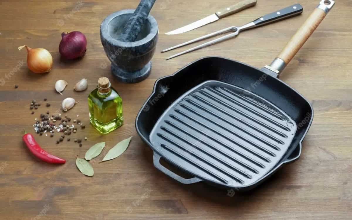 Top 5 Cast Iron Cookware Sets: Timeless and Durable