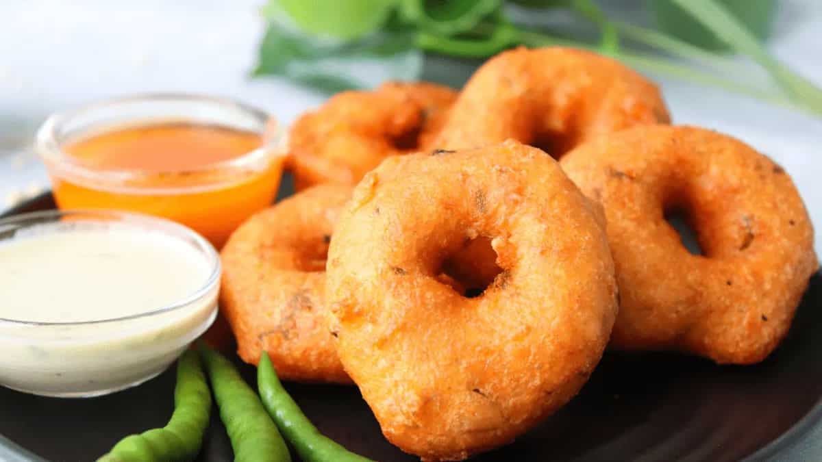 Making South Indian Vada? Tips To Make The Fritters Healthier