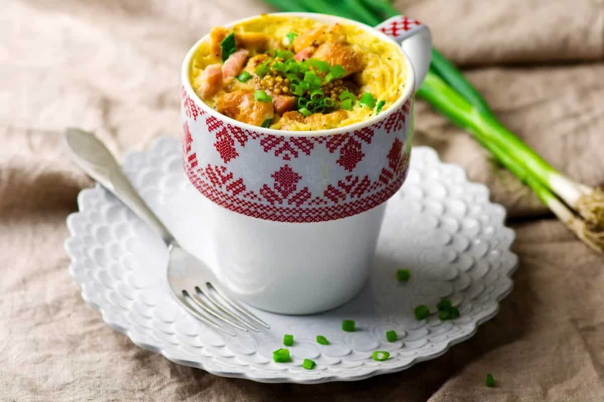 Dorm-Room Cooking: 4 Egg Dishes You Can Make In A Microwave