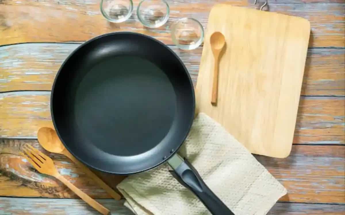 6 Essential Kitchen Tips To Care For A Cast Iron Skillet