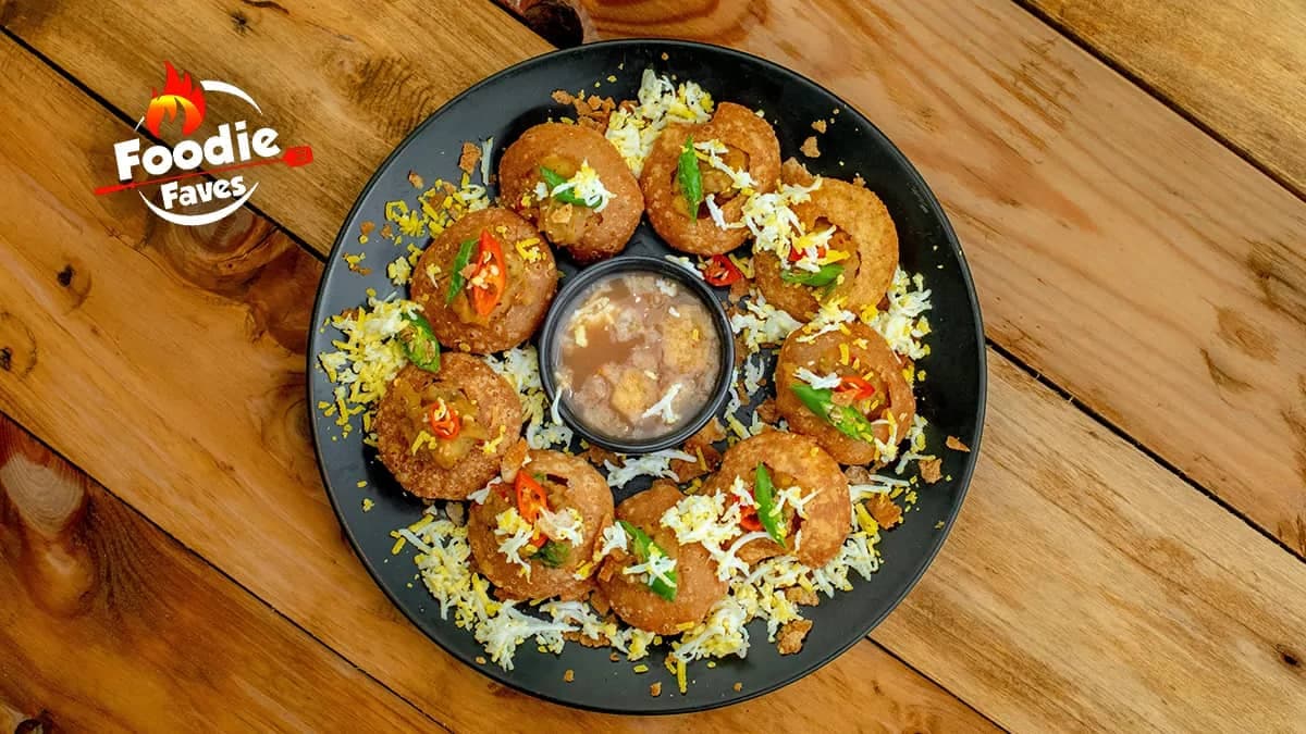 Top Spots To Relish Golgappe In Amritsar, As Per City Foodies