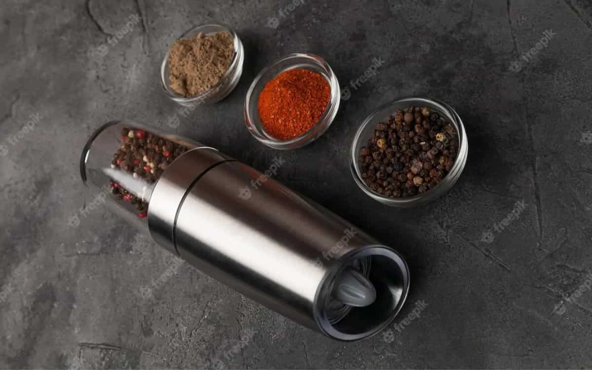 Top 4 Cost-Effective Spice Grinders For The Kitchen