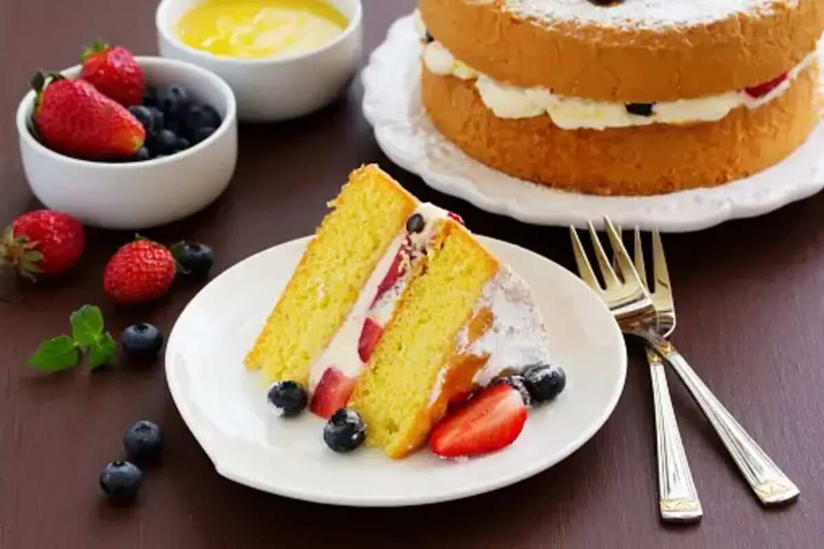 Genoise Cake: Simple & Layered Delights Perfect For Tea Time