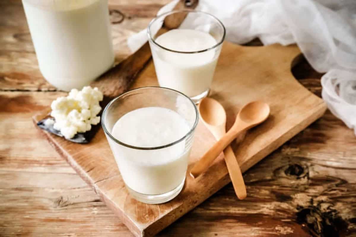 The 5 Foods To Avoid Pairing With Your Glass Of Milk