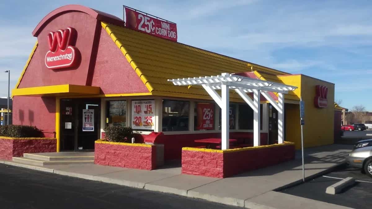 6 Fast Food Restaurants In Albuquerque, New Mexico