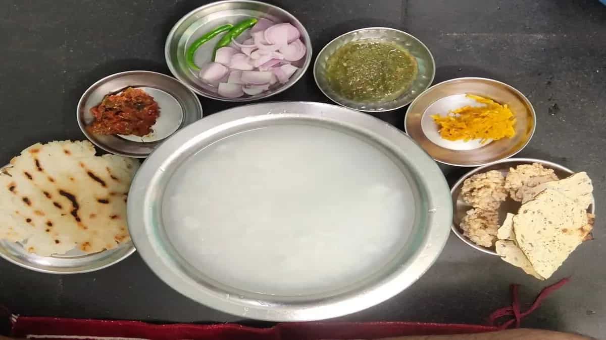 Chhattisgarh's Bore Basi: A Comforting Summer Meal 