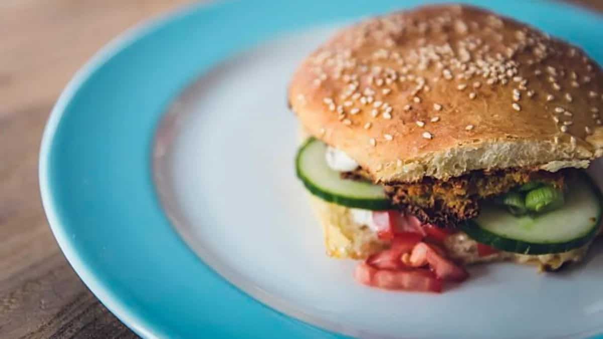 Here Are 3 Quick Homemade Vegetarian Burger Recipes