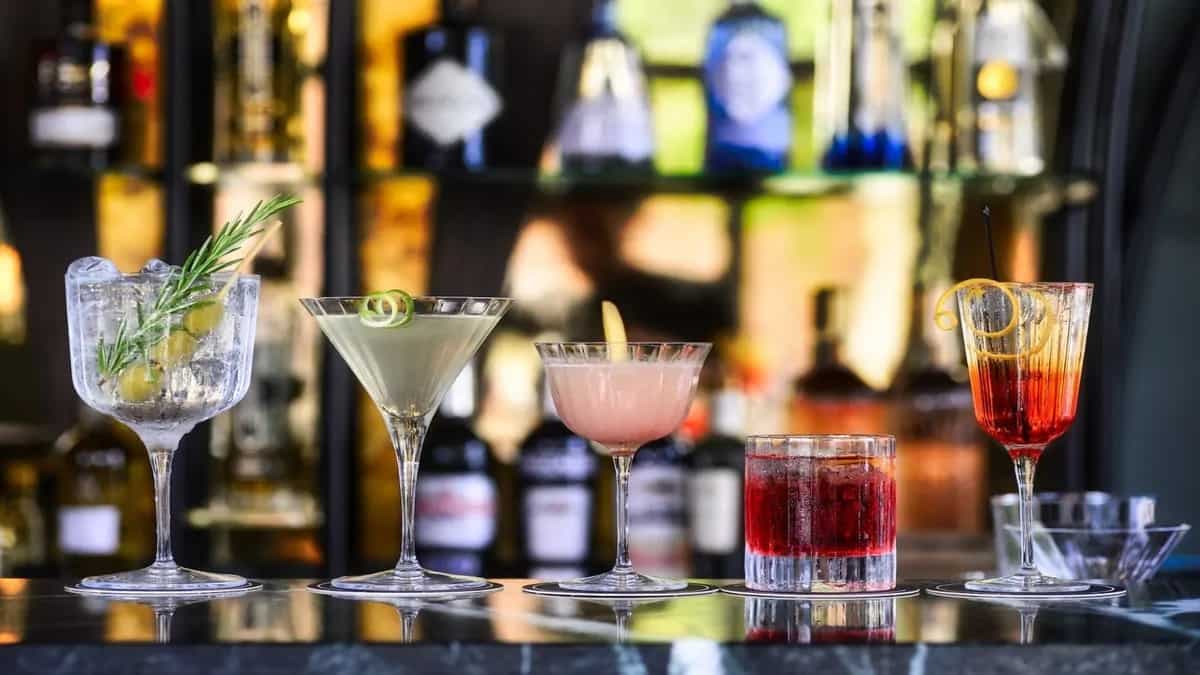 Hosting Diwali Party? 9 Unique Cocktails For Your Guests