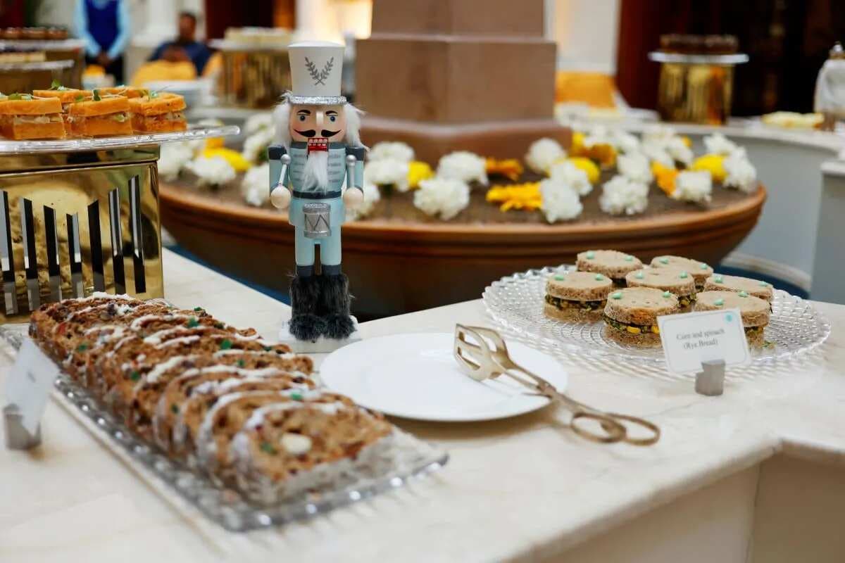 How About Festive Afternoon Cake Buffet This Christmas 