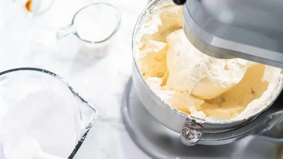 6 Types Of Buttercream To Up Your Baking Skills