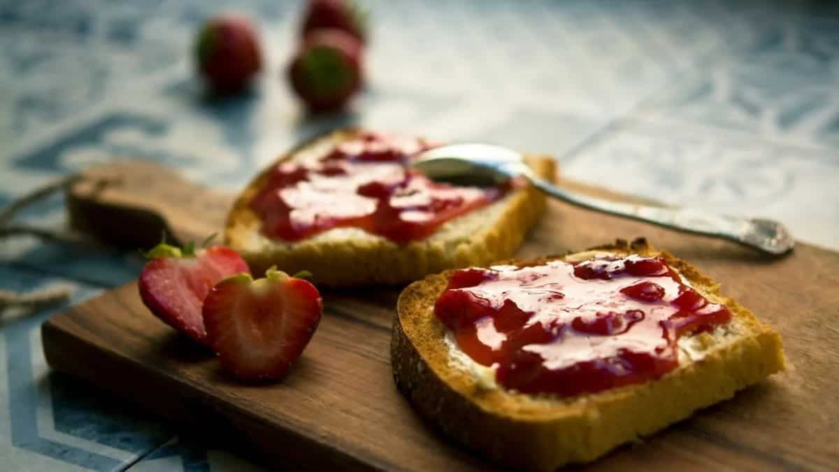 7 Best Winter Fruit Jams For Your Morning Toast