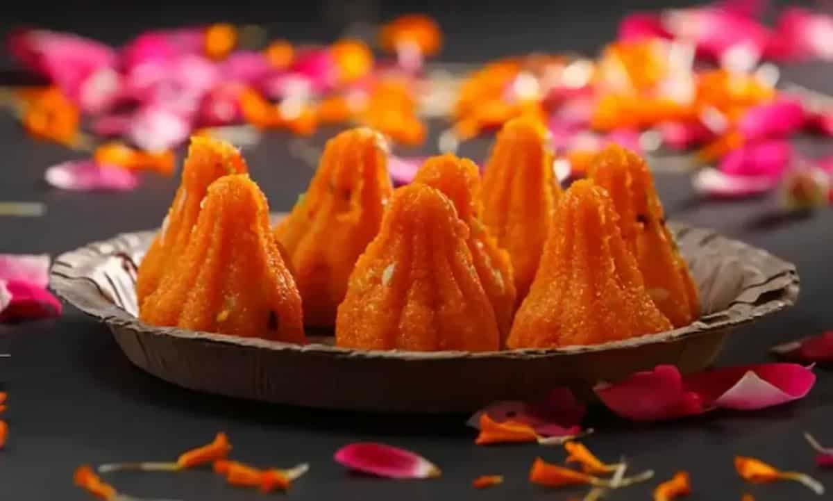 Maharashtra Day 2024: 7 Traditional Dishes To Try