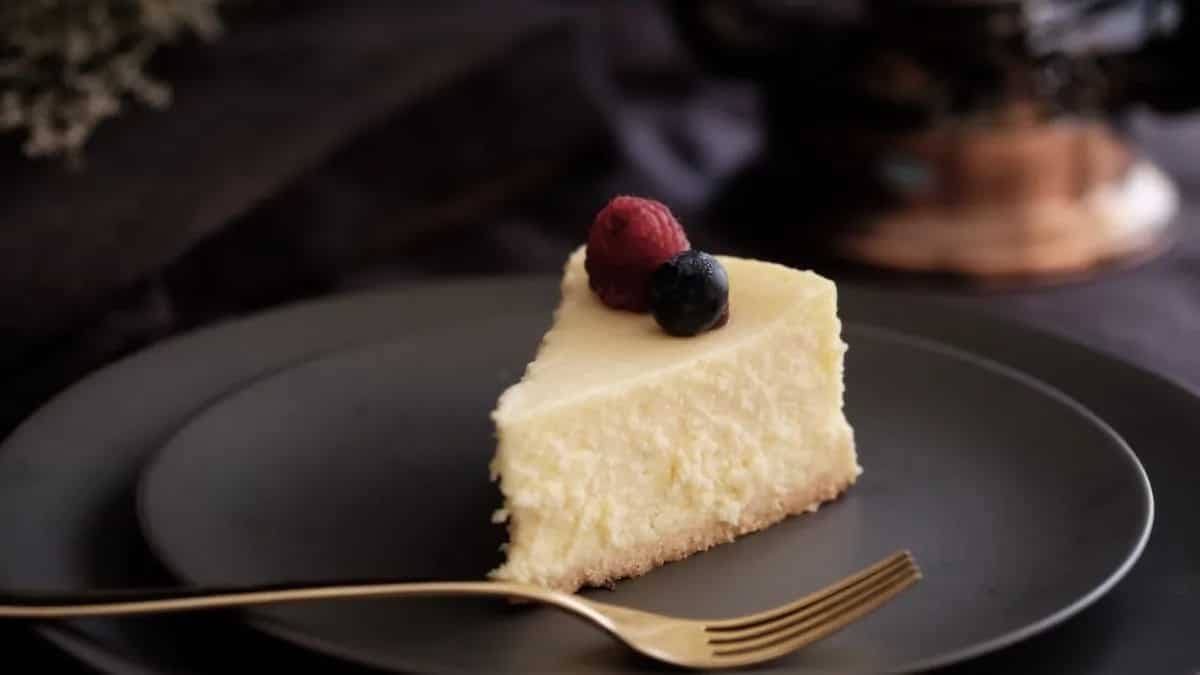 Plakous To Perfection: Exploring The History Of Cheesecake