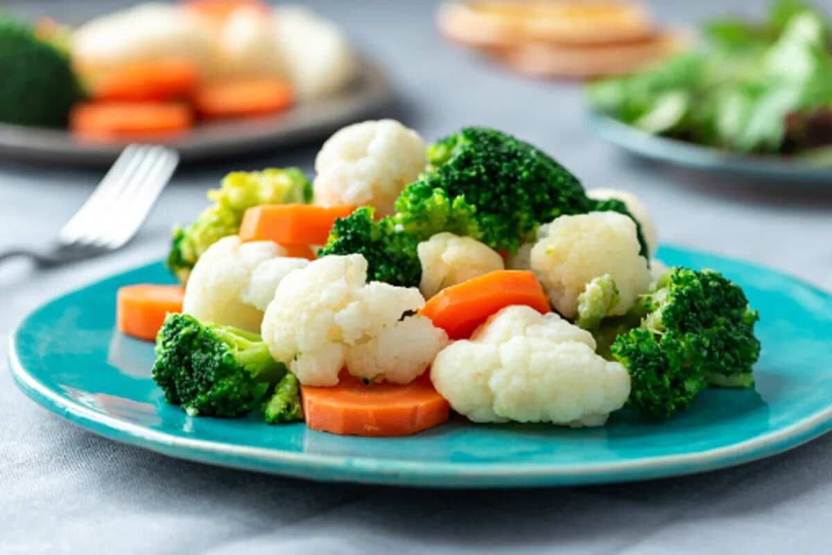 Healthy Eating Made Easy: How to Steam Veggies Without a Steamer