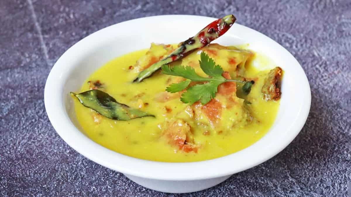 Rajasthani Kadhi Kachori For Breakfast – Try This Desi Recipe