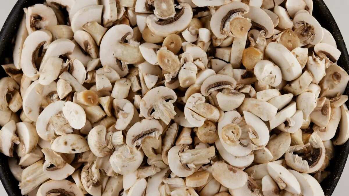 7 Different Ways To Add Mushrooms To Your Breakfast 