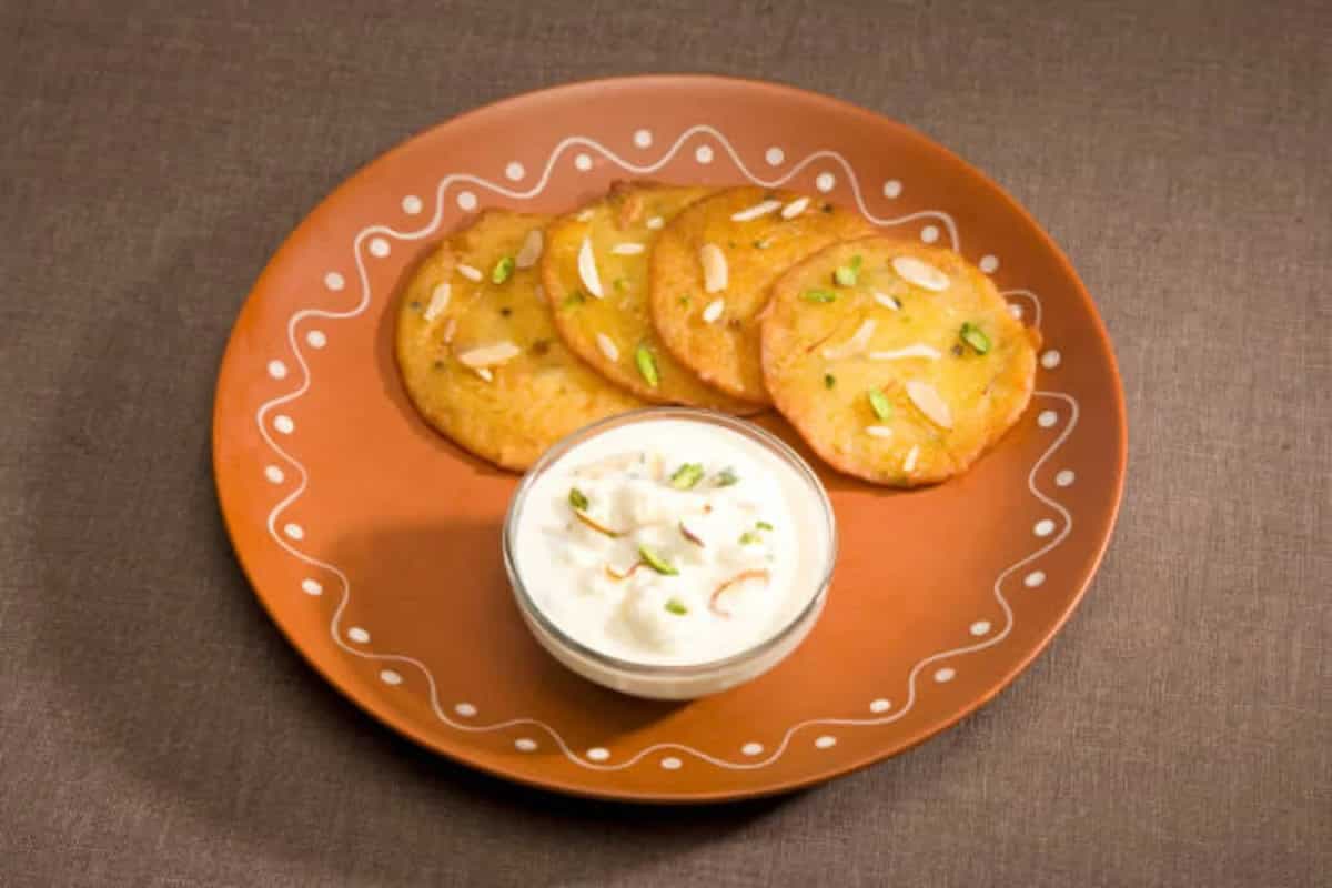 8 Traditional Jharkhandi Delicacies That Define Its Cuisine