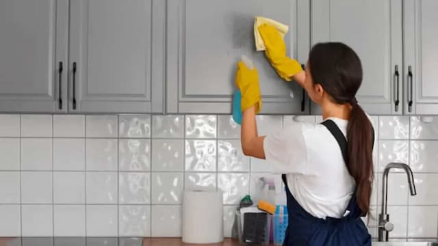 Last-Minute Kitchen Cleaning Tips For Diwali Festivities