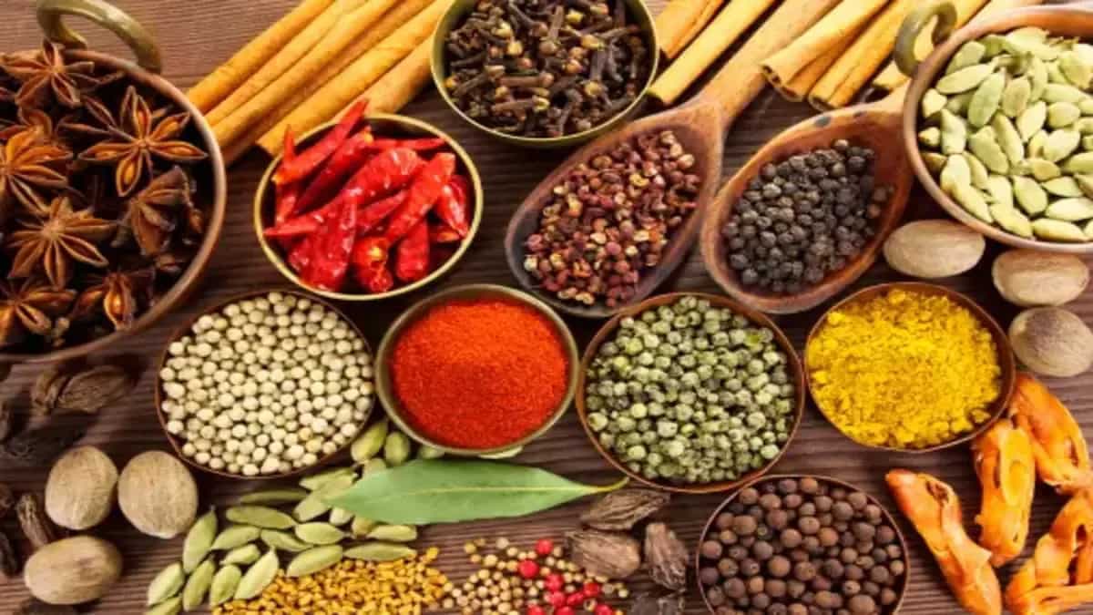 5 Indian Spices To Prevent High Blood Pressure  