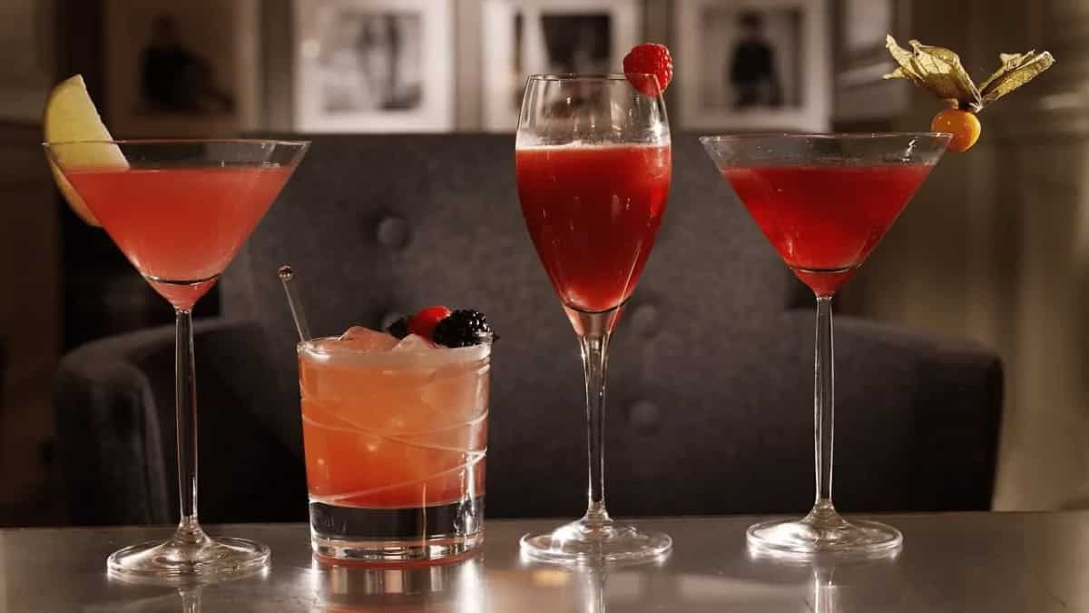 Love Cosmopolitan Cocktail? Here Are 5 Similar Drinks To Enjoy