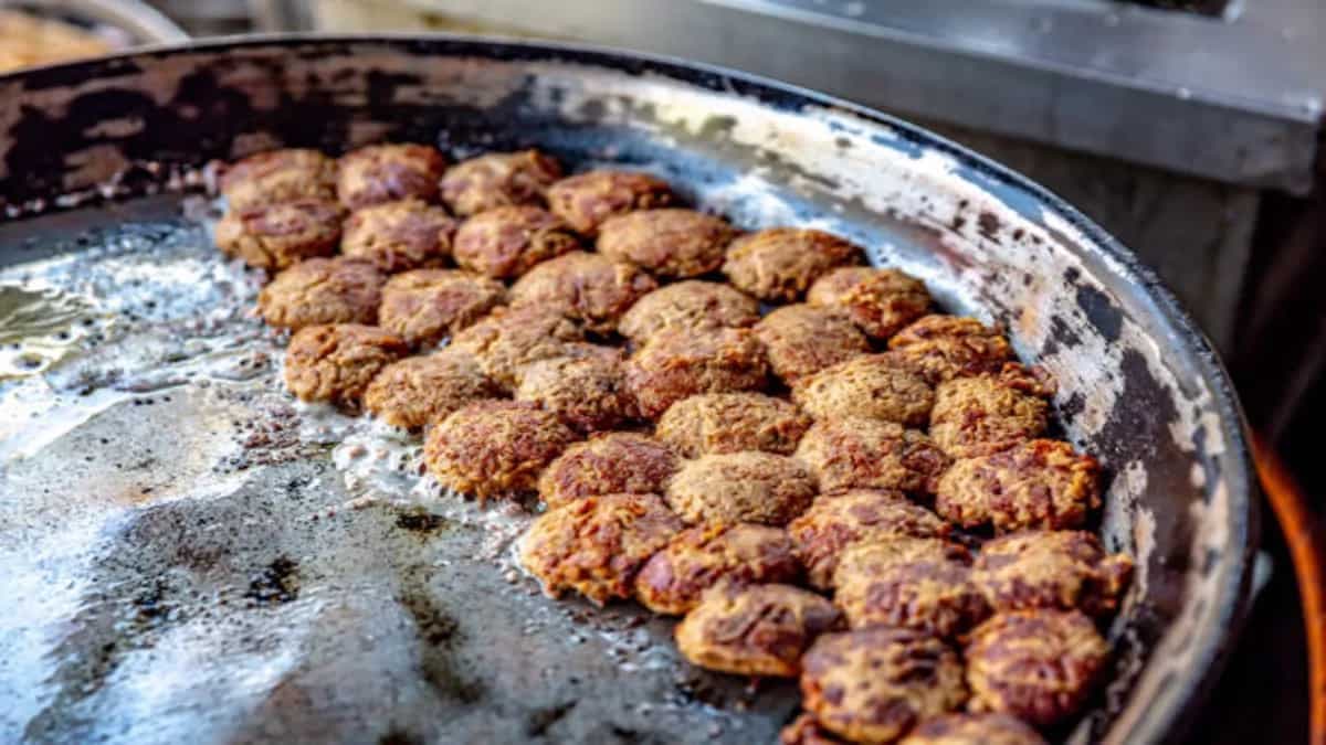 Lucknow's Galouti Kebab: History, Types, And Top 5 Destinations