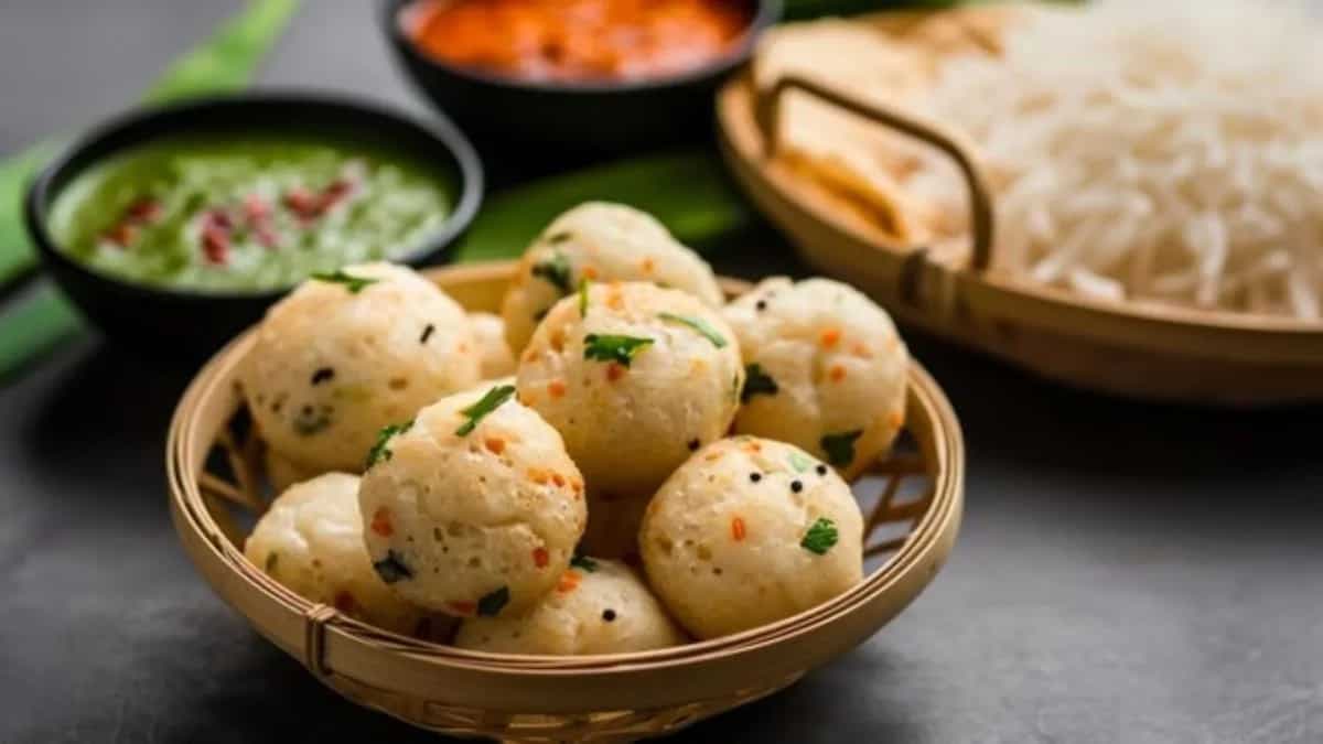 8 South Indian Monsoon Snacks For Your Tea-Time Binge