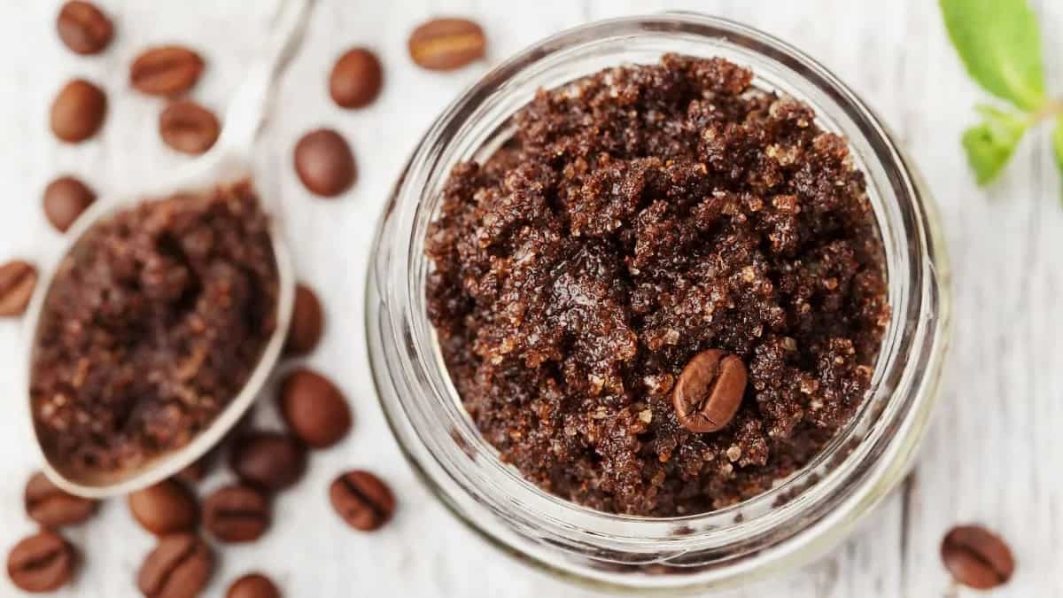 5 Extraordinary Kitchen Tips To Use Leftover Coffee Grounds