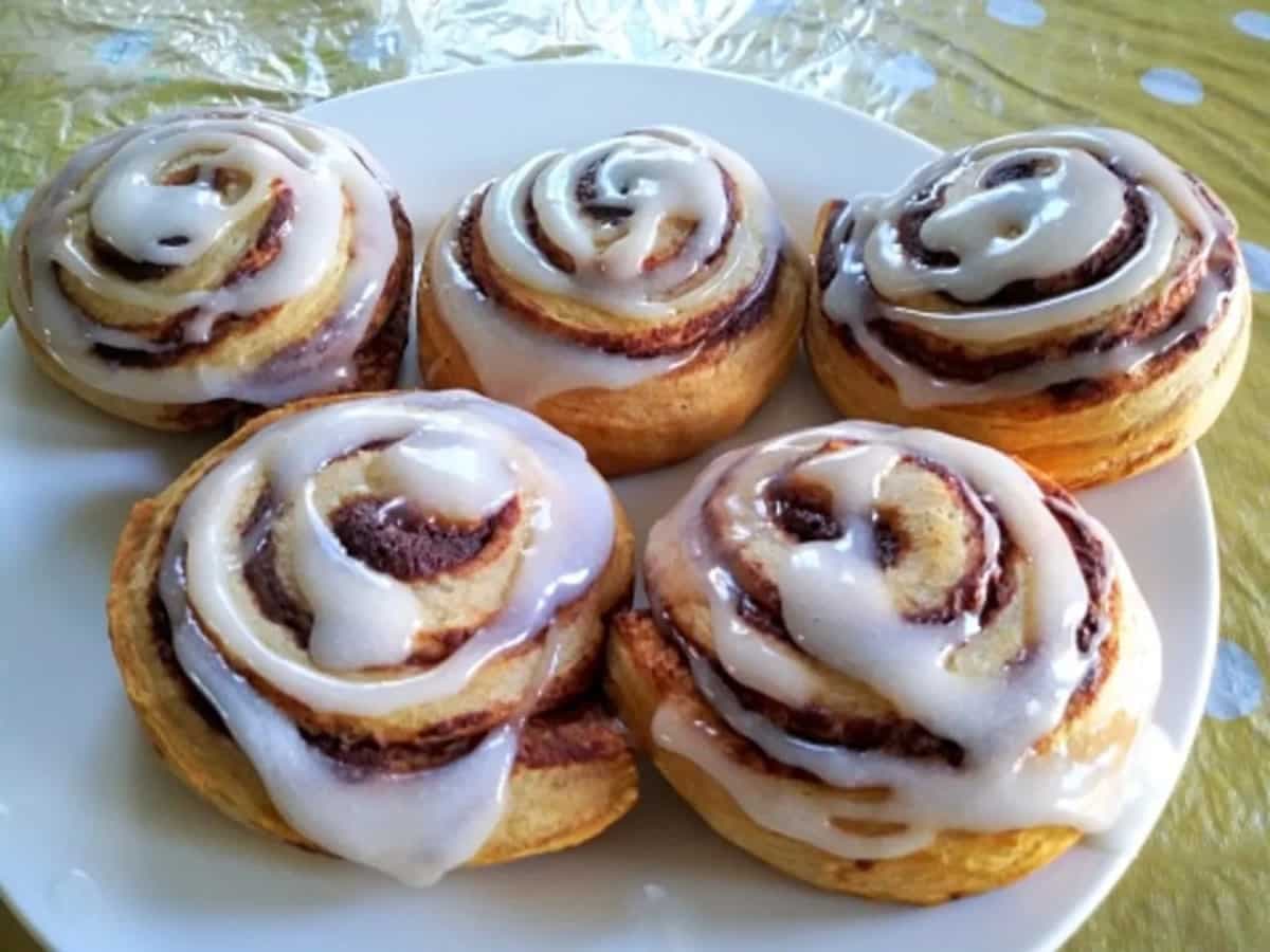 Cinnamon Rolls With Heavy Cream: Recreate This Viral Recipe