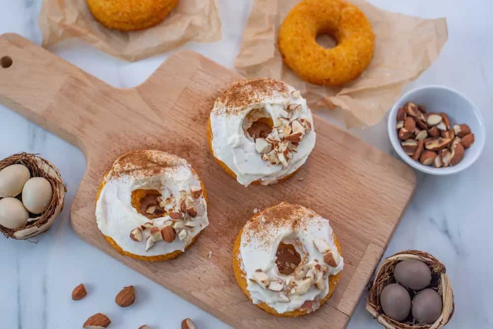 Carrot Cake Baked Donuts 